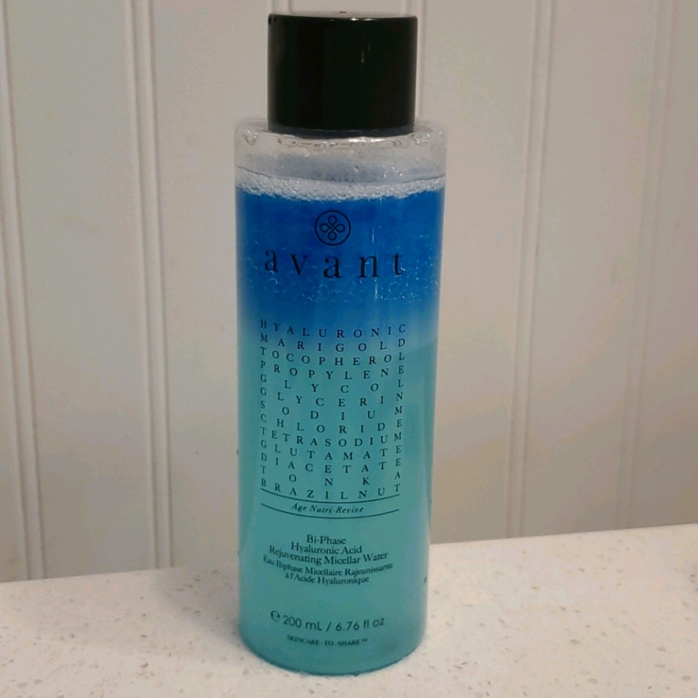 Avant Skincare Hyaluronic Acid Micellar Water